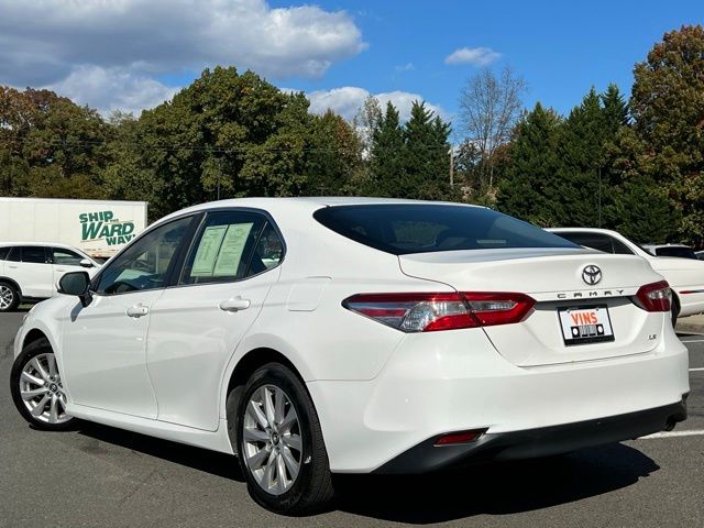 2018 Toyota Camry LE photo 3