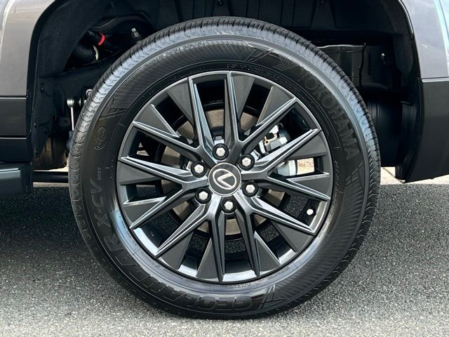 2024 Lexus GX 550 Premium photo 3