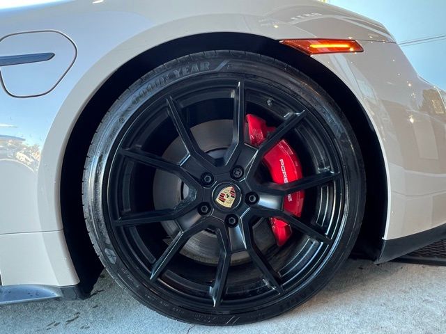 2024 Porsche Taycan GTS Sport Turismo photo 3