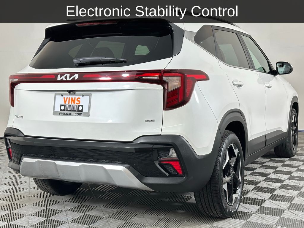 2024 Kia Seltos EX photo 4