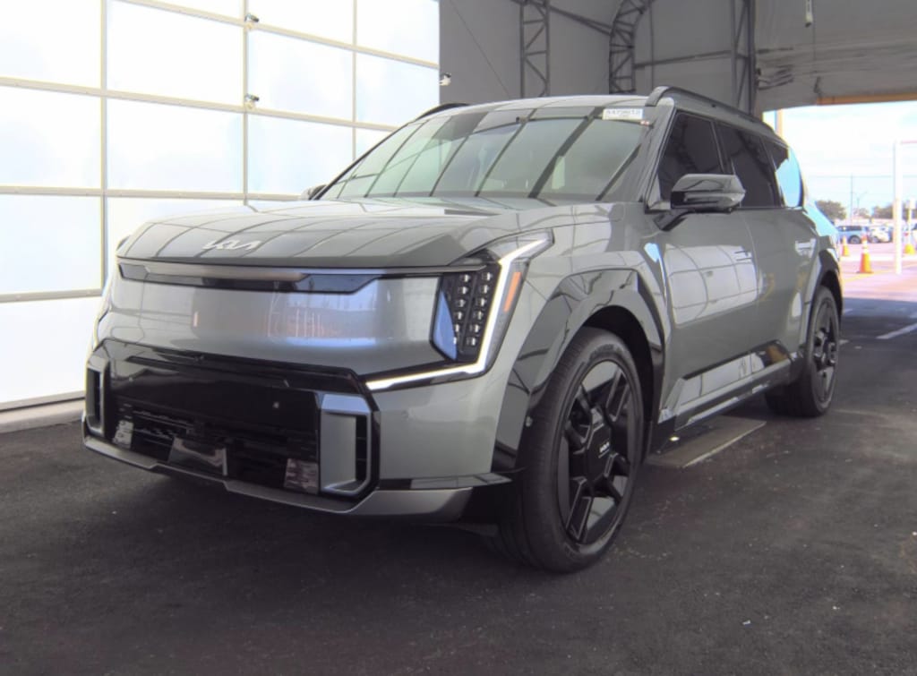 Used 2024 Kia EV9 GT-Line SUV