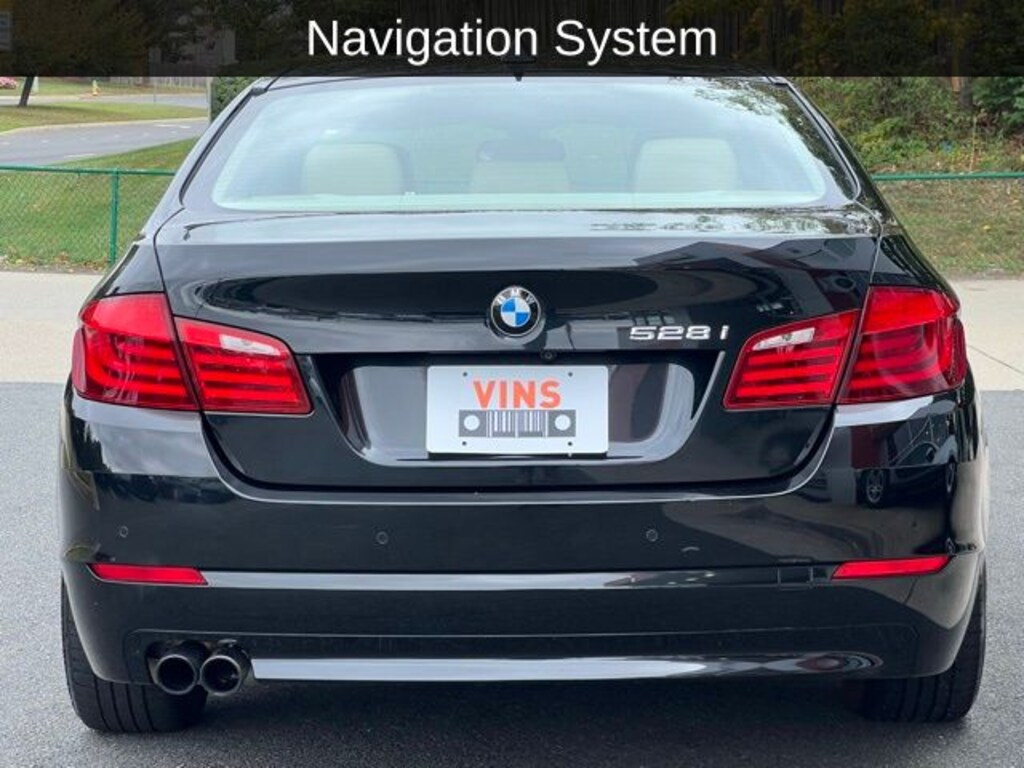 Used 2012 BMW 5 Series 528i xDrive Sedan