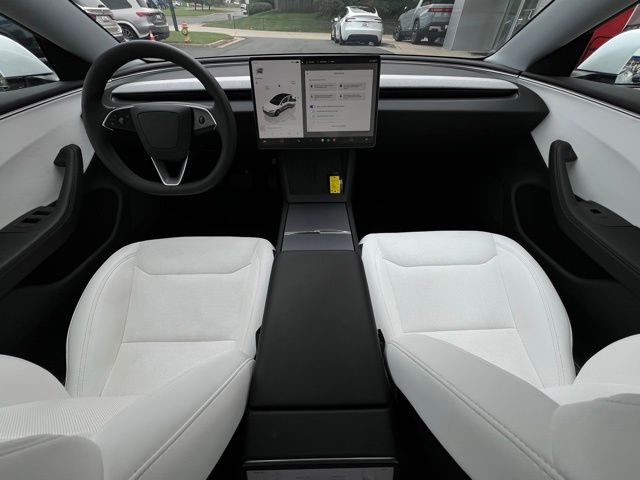 2025 Tesla Model 3 Long Range photo 2