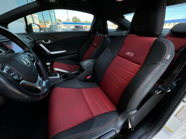 2015 Honda Civic Si photo 2