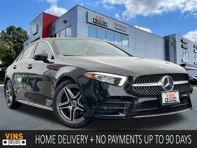 2022 Mercedes-Benz A-Class A220's photo