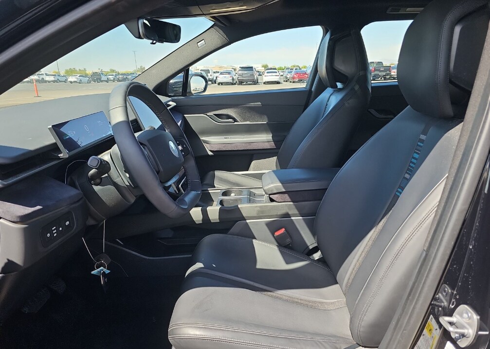2023 Fisker Ocean photo 3