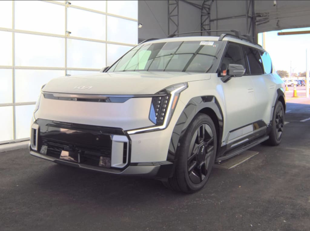 Used 2024 Kia EV9 GT-Line SUV