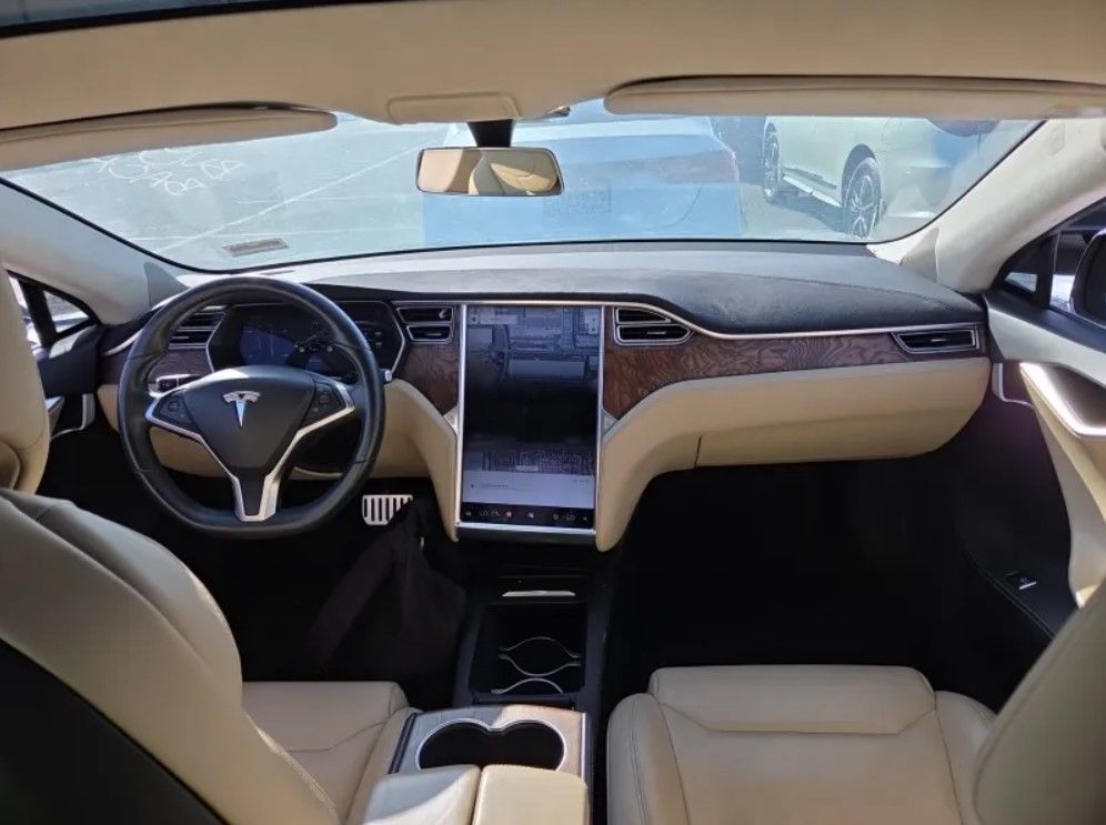2017 Tesla Model S 75 photo 2