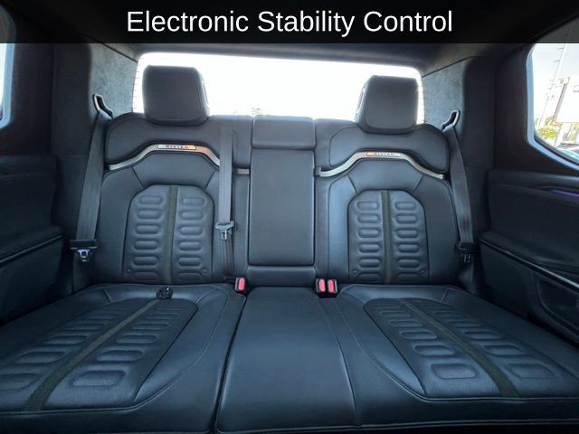 2022 Rivian R1T Adventure photo 4