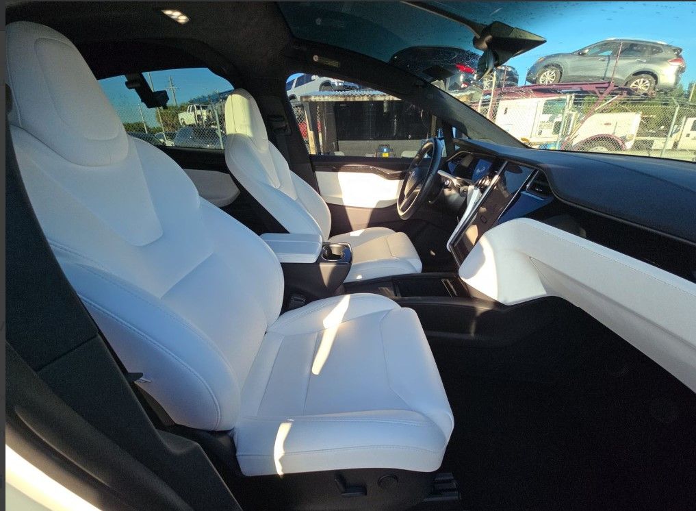 2018 Tesla Model X 100D photo 3