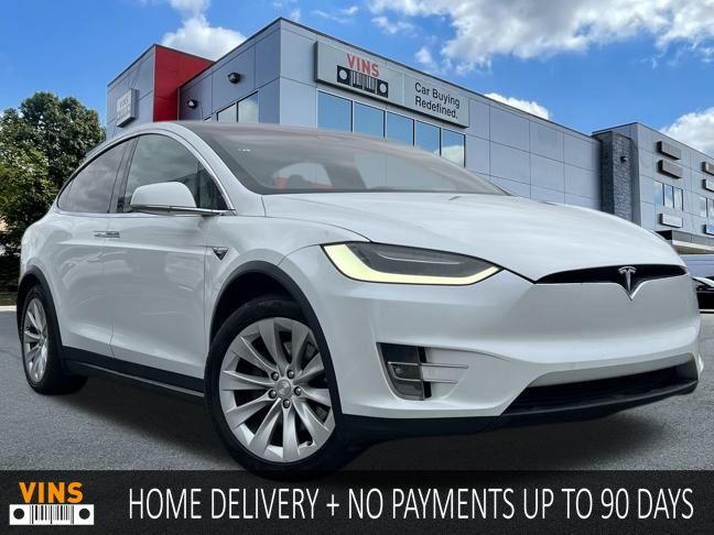 2019 Tesla Model X Long Range's photo
