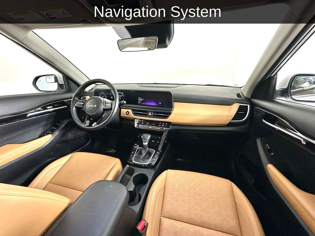 2024 Kia Seltos EX photo 2