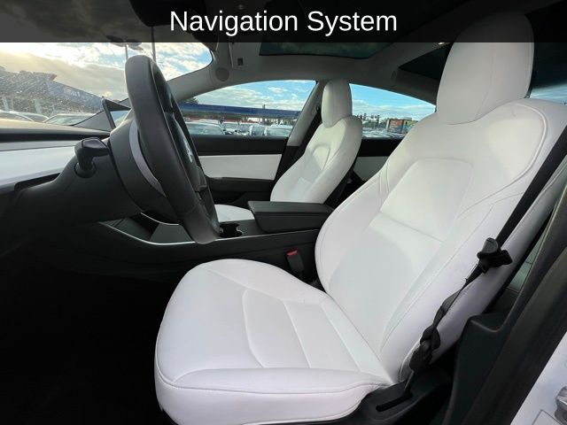 2019 Tesla Model 3 Standard Range Plus photo 2