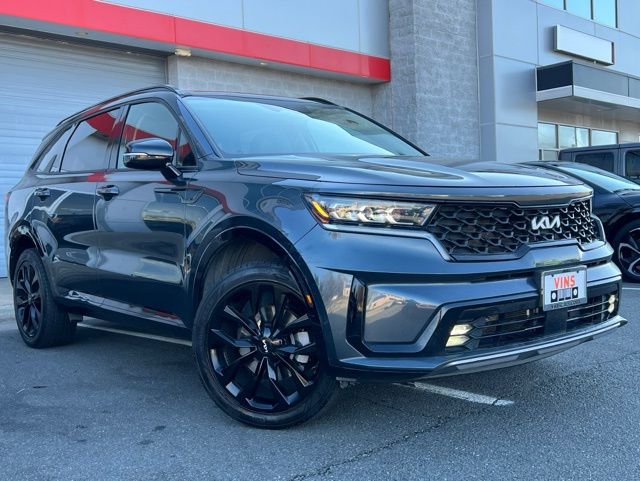 2022 Kia Sorento SX's photo