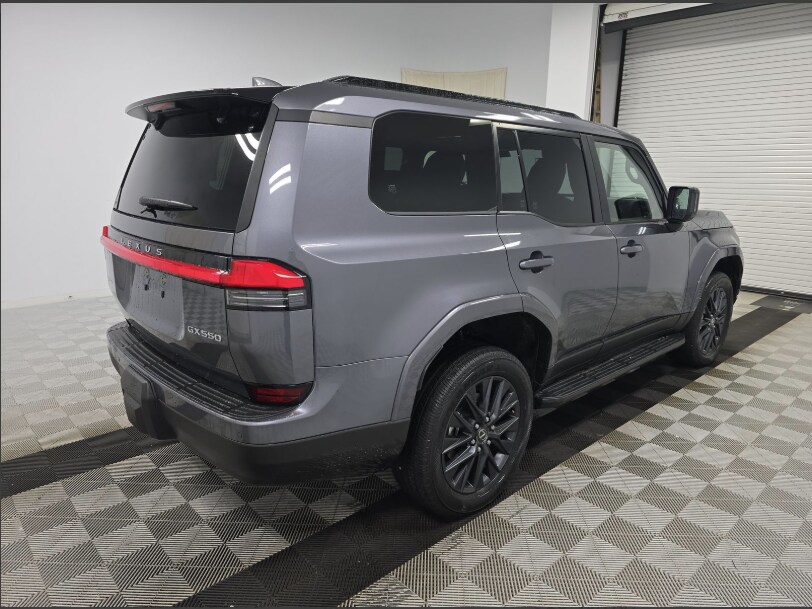 2024 Lexus GX 550 Premium photo 2
