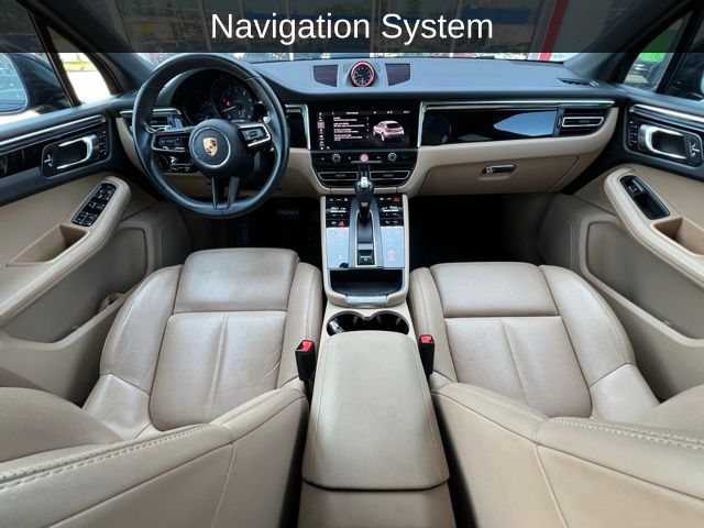 2023 Porsche Macan Base photo 2