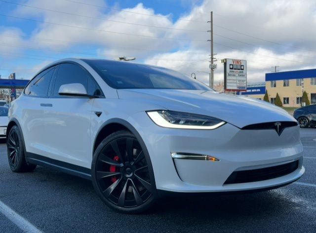2023 Tesla Model X Plaid's photo