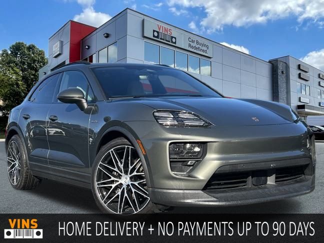 2024 Porsche Macan Base's photo