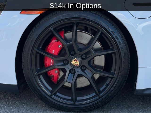 2022 Porsche Taycan GTS photo 3