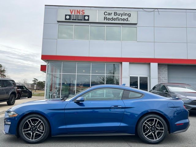 2022 Ford Mustang EcoBoost photo 3