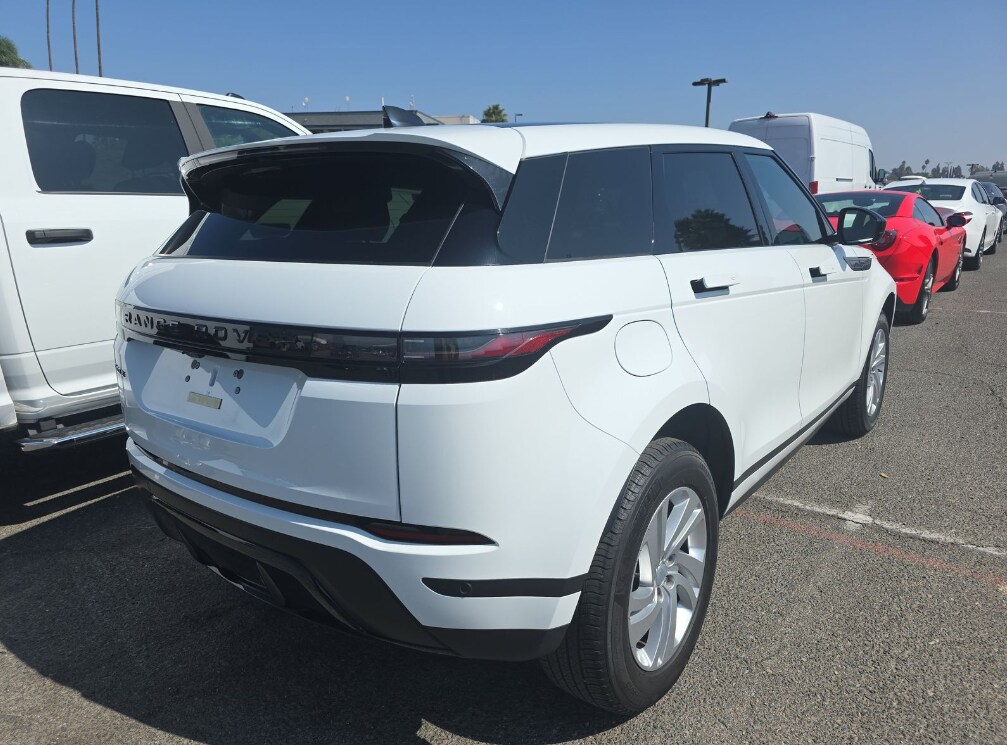 2024 Land Rover Range Rover Evoque S photo 2