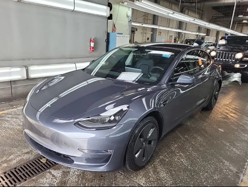 2021 Tesla Model 3 Long Range photo 3