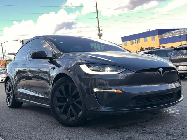 2024 Tesla Model X Long Range's photo