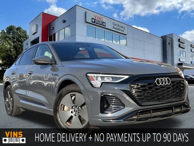 2024 Audi Q8 Sportback e-tron Premium's photo