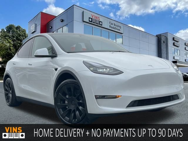 2023 Tesla Model Y Long Range's photo