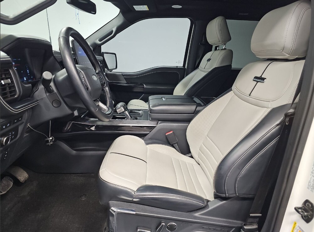 2022 Ford F-150 Lightning Platinum photo 3