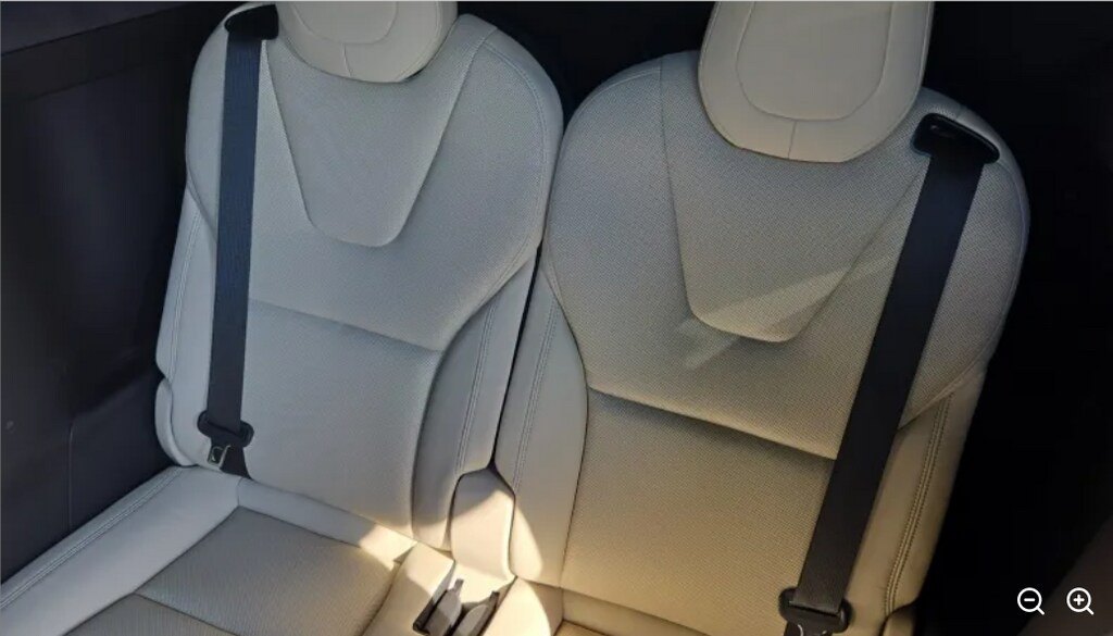 2023 Tesla Model X Plaid photo 3