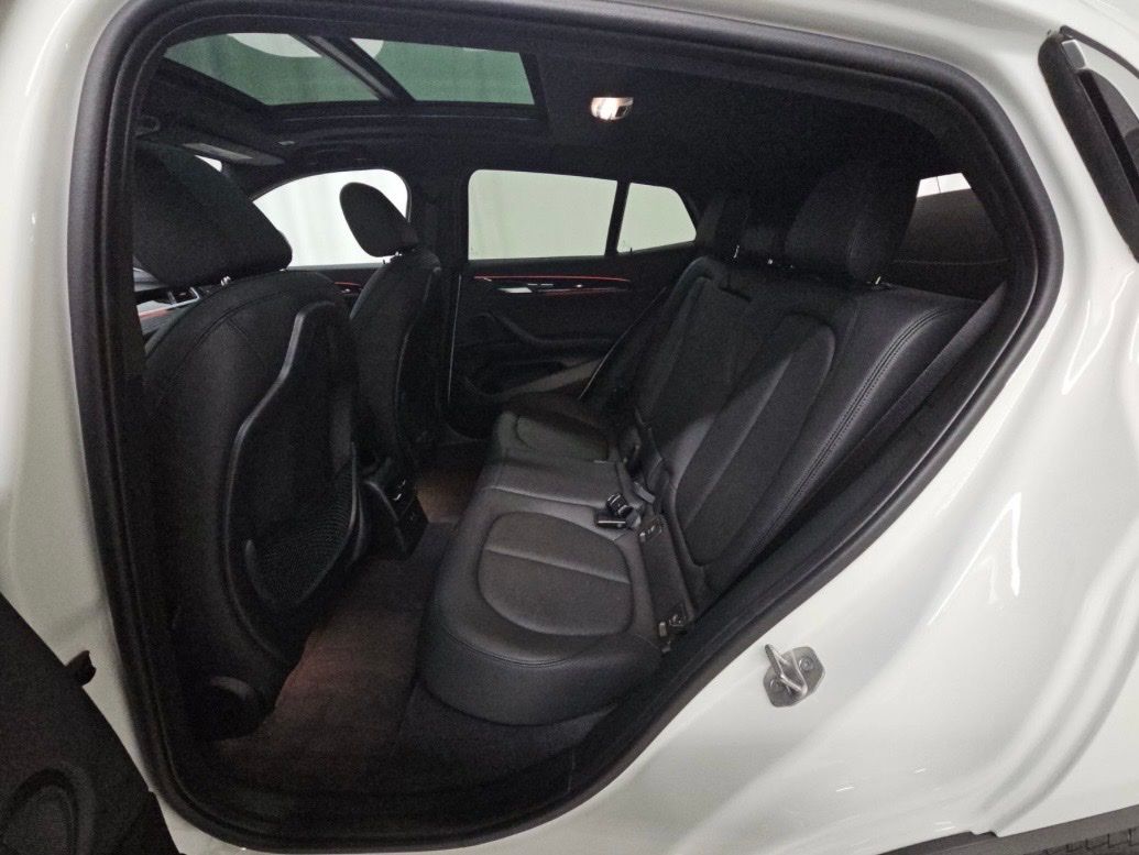 2023 Bmw X2 xDrive28i photo 3