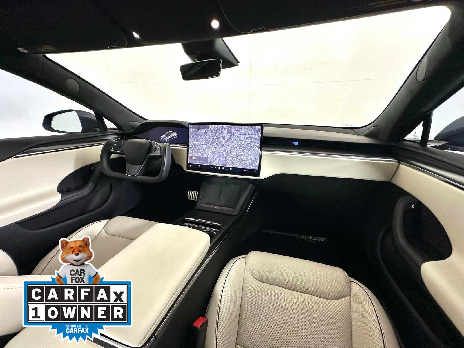 2022 Tesla Model S Plaid photo 2