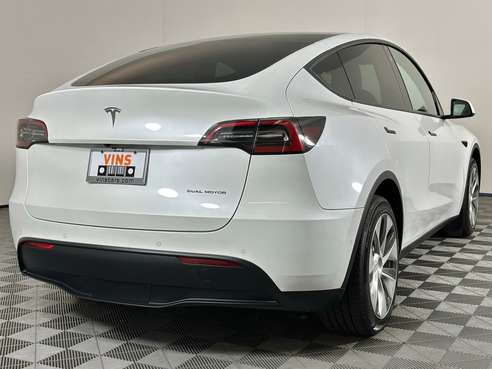 2022 Tesla Model Y Long Range photo 4