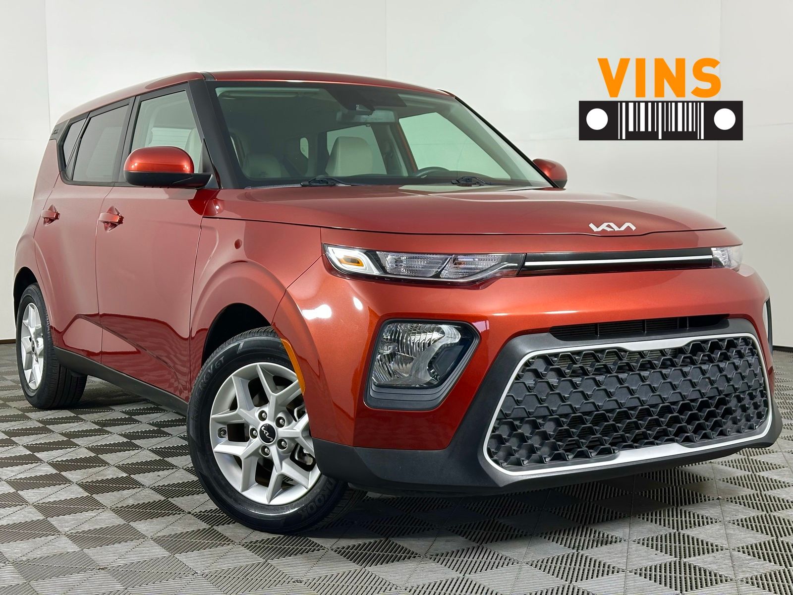 2022 Kia Soul LX's photo