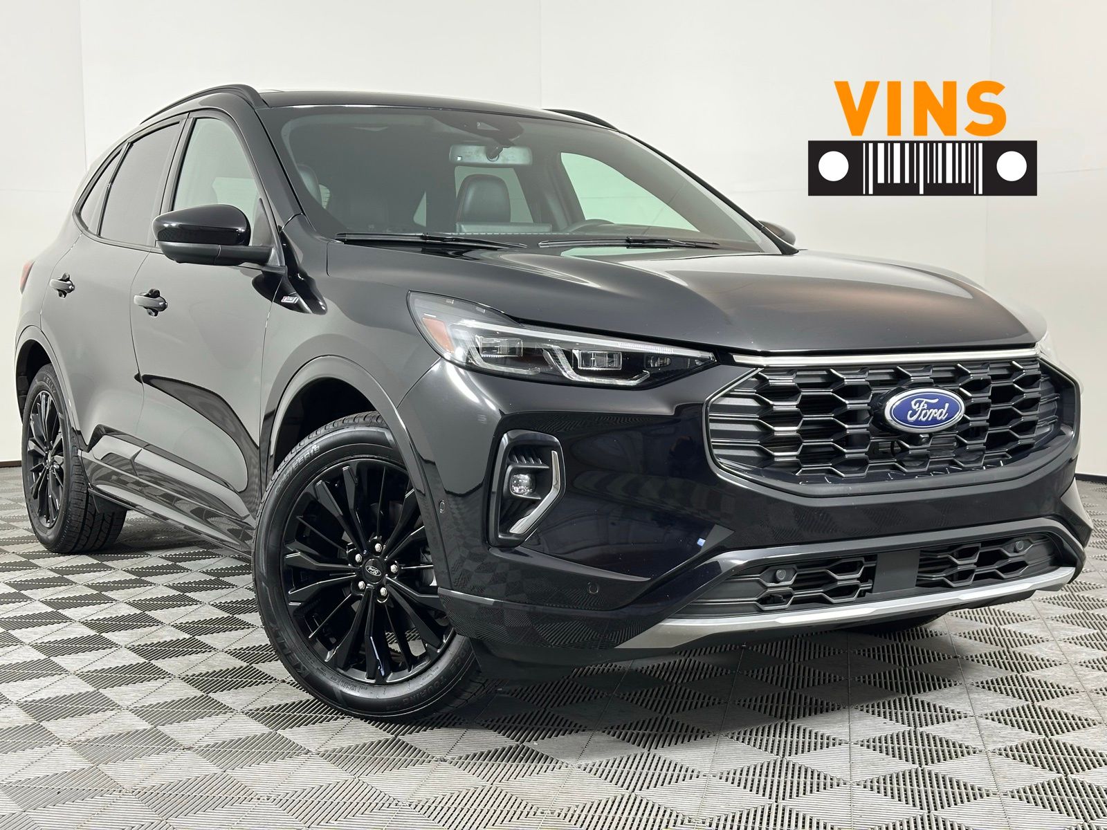 2023 Ford Escape ST-Line Elite's photo