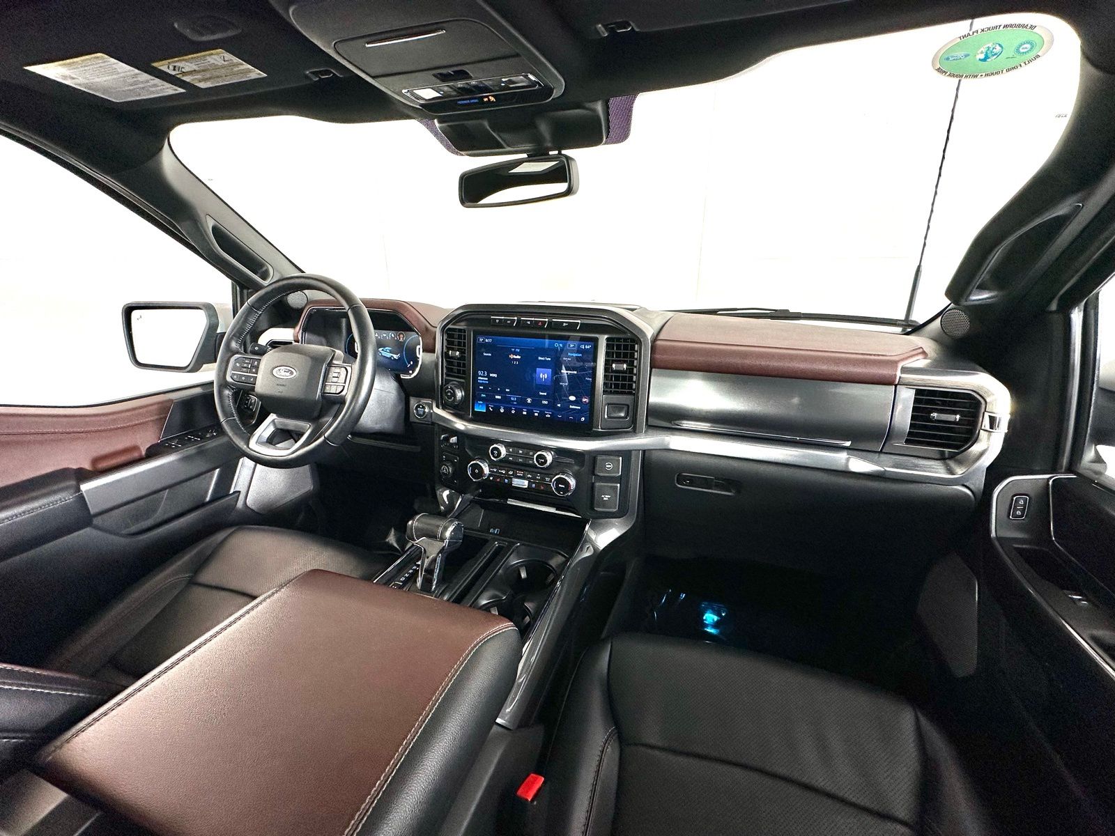 2023 Ford F-150 Lariat photo 2