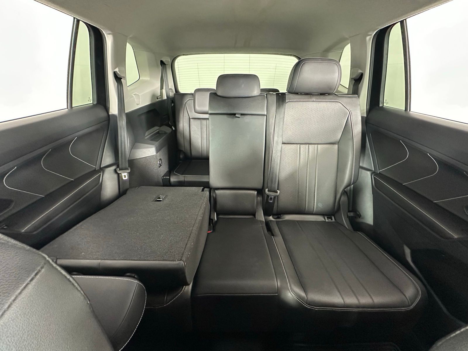 2023 Volkswagen Tiguan SE photo 4