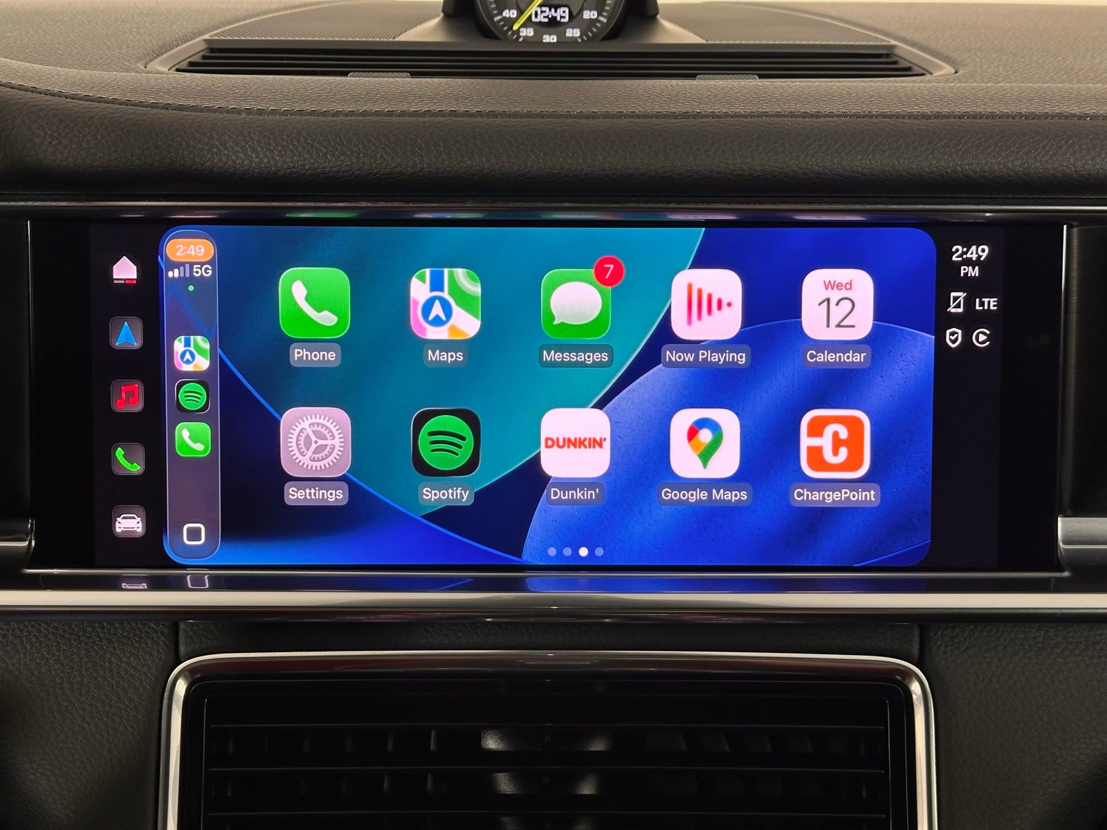 Image of 2023 Porsche Panamera E-Hybrid 4 Hatchback