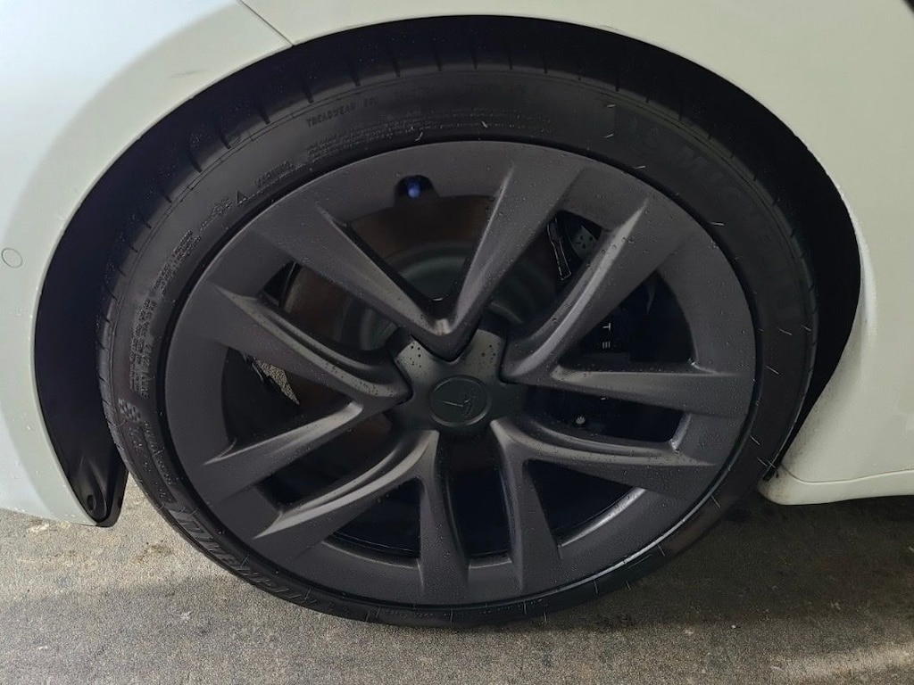 Used 2022 Tesla Model S Base Hatchback