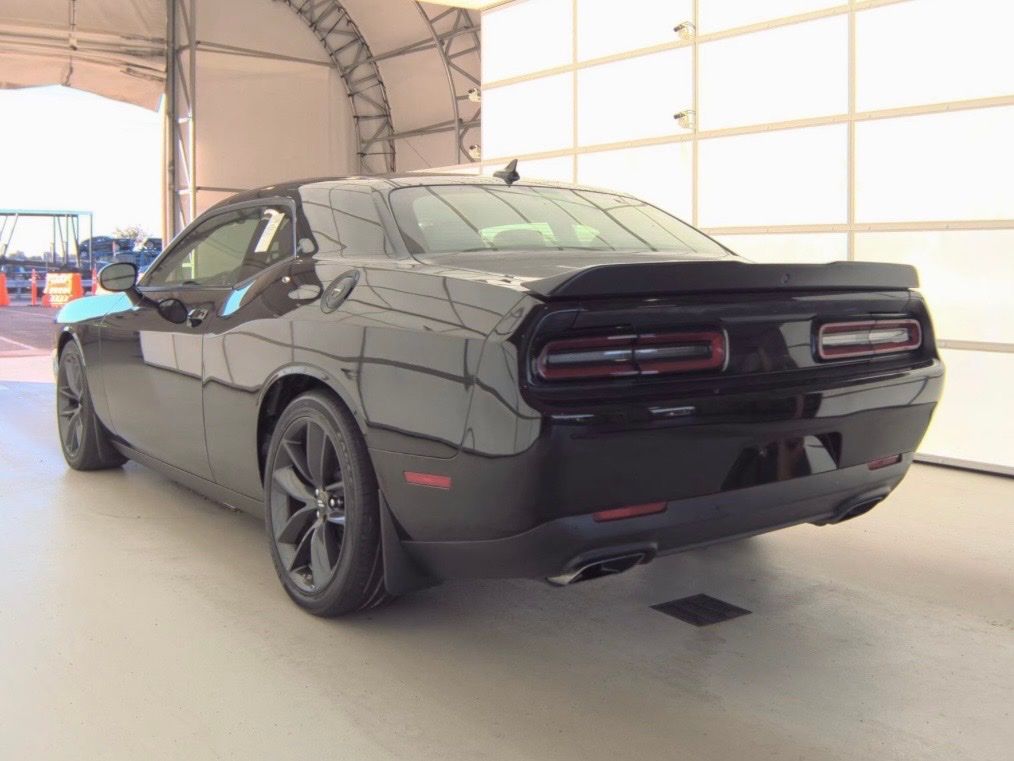 2019 Dodge Challenger R/T Scat Pack photo 2