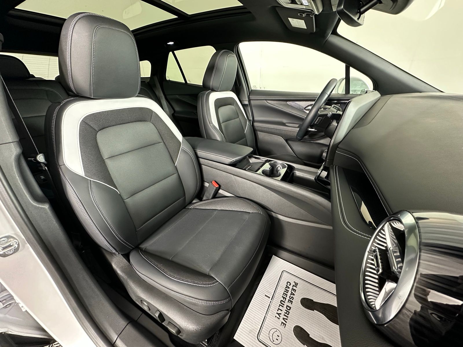 2024 Chevrolet Blazer EV photo 4