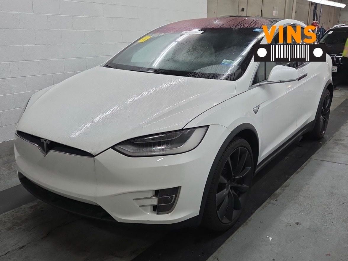 2020 Tesla Model X Standard's photo