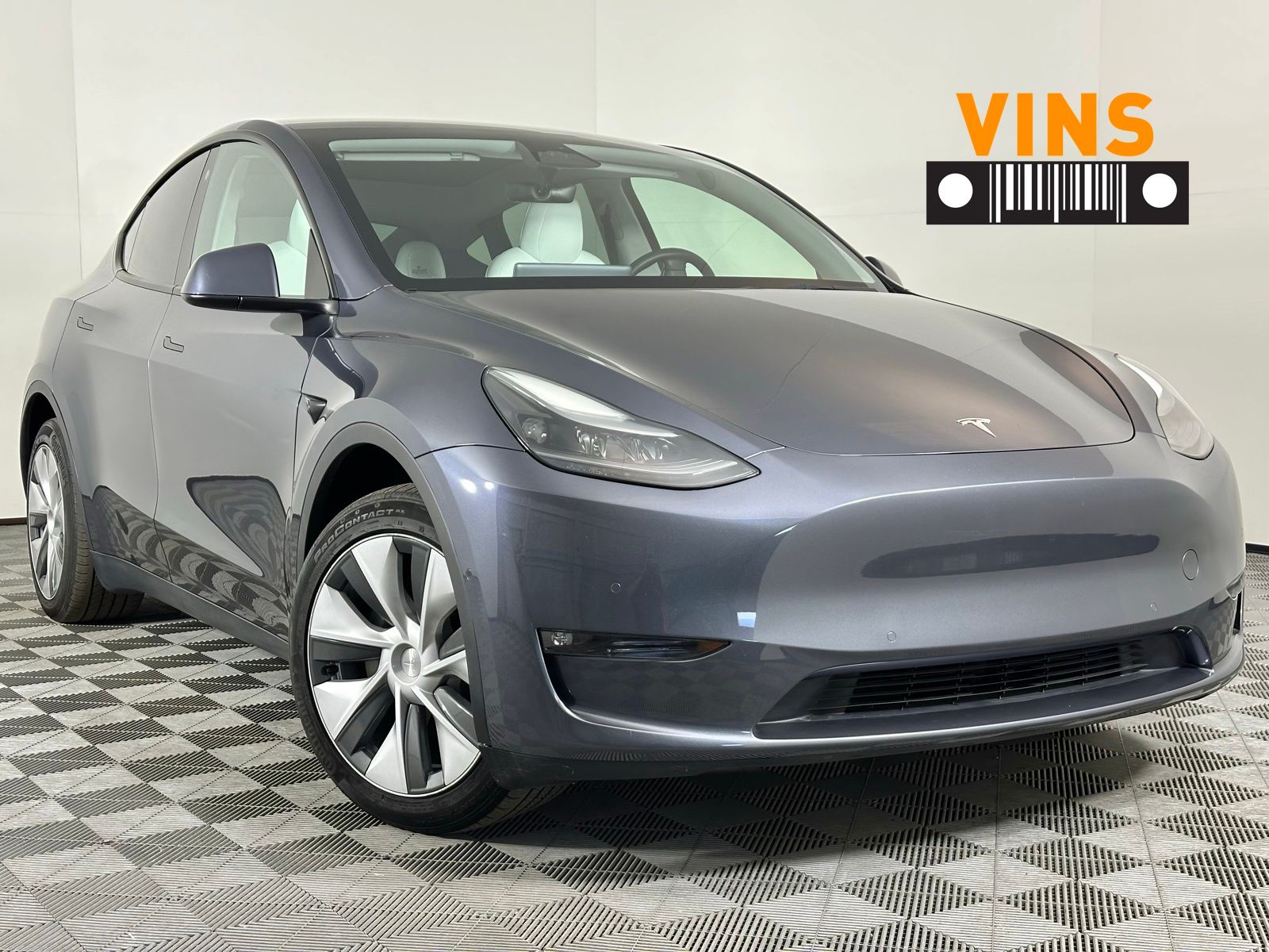 2022 Tesla Model Y Long Range's photo