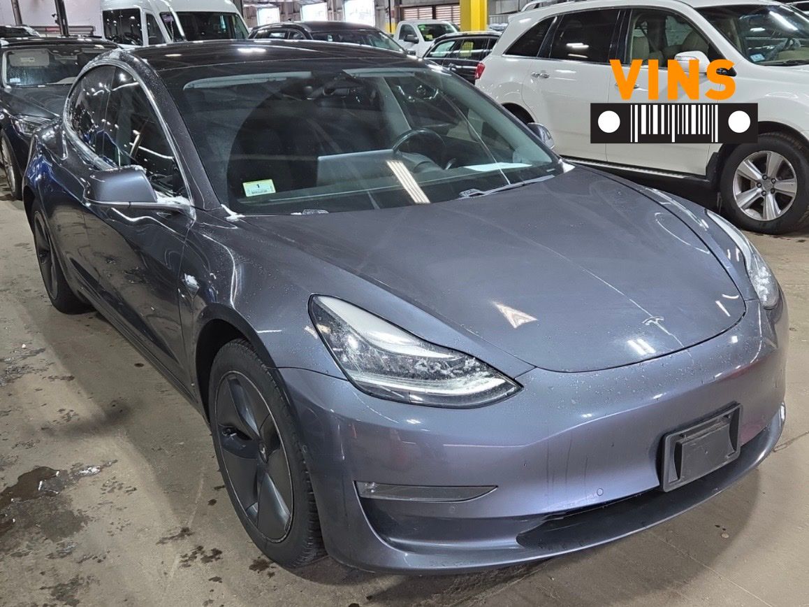 2019 Tesla Model 3 Performance's photo