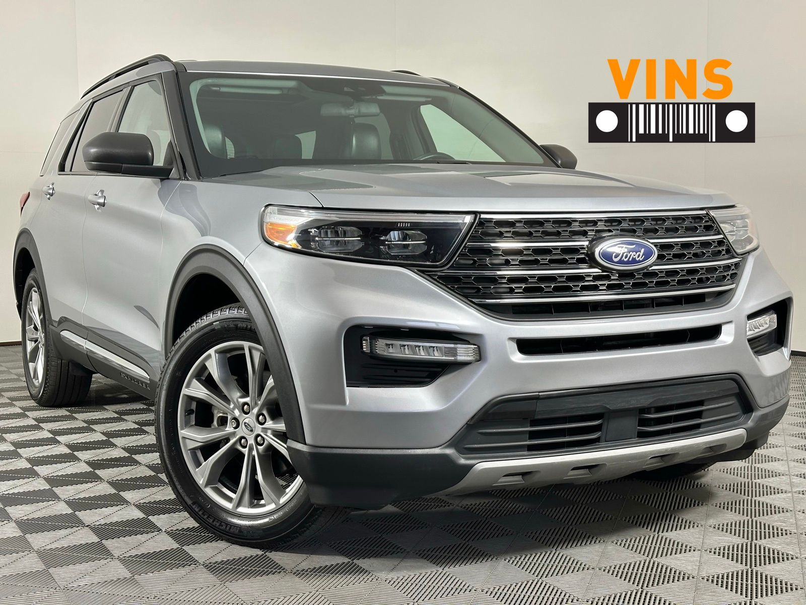 2023 Ford Explorer XLT's photo