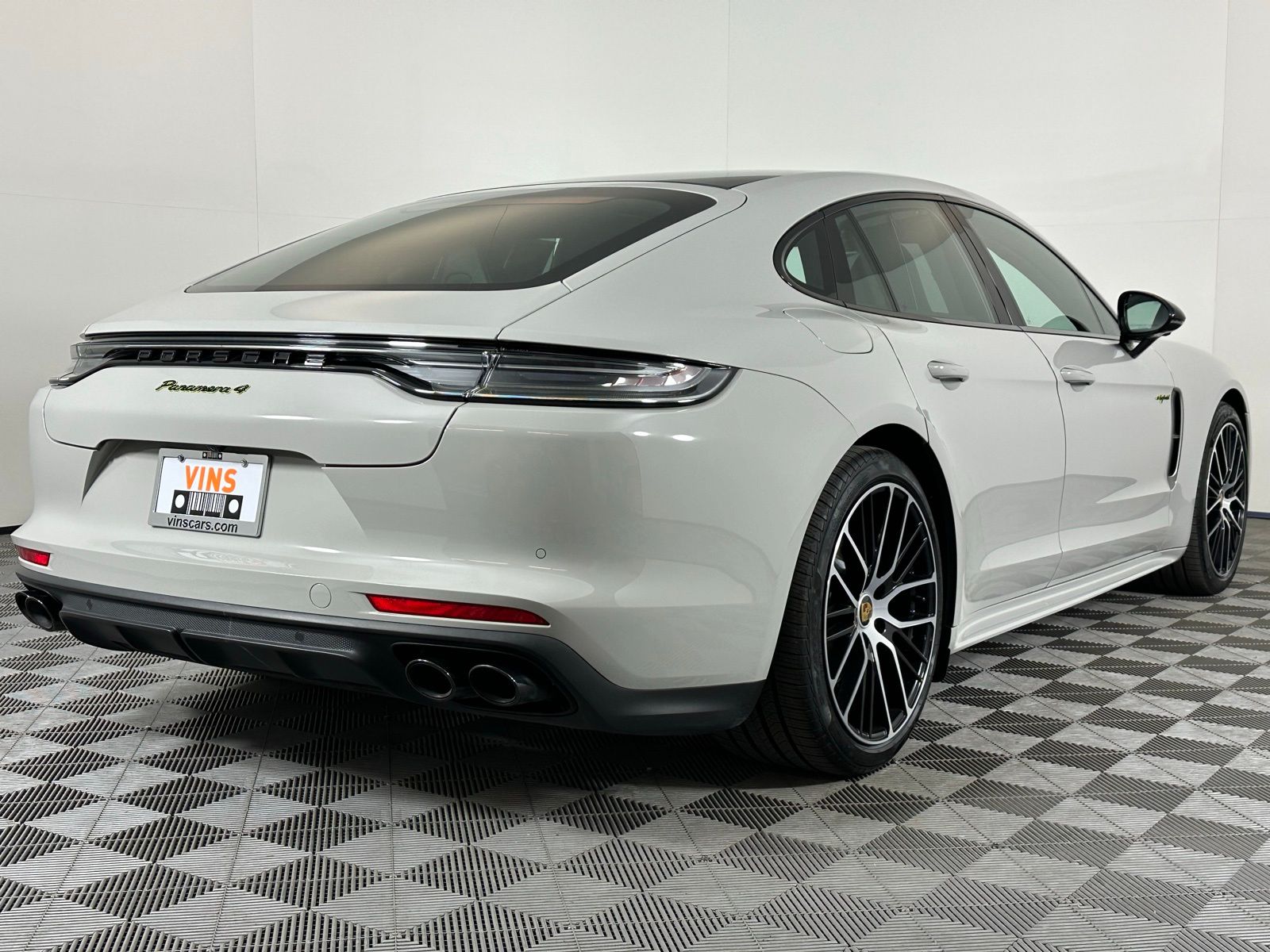Image of 2023 Porsche Panamera E-Hybrid 4 Hatchback