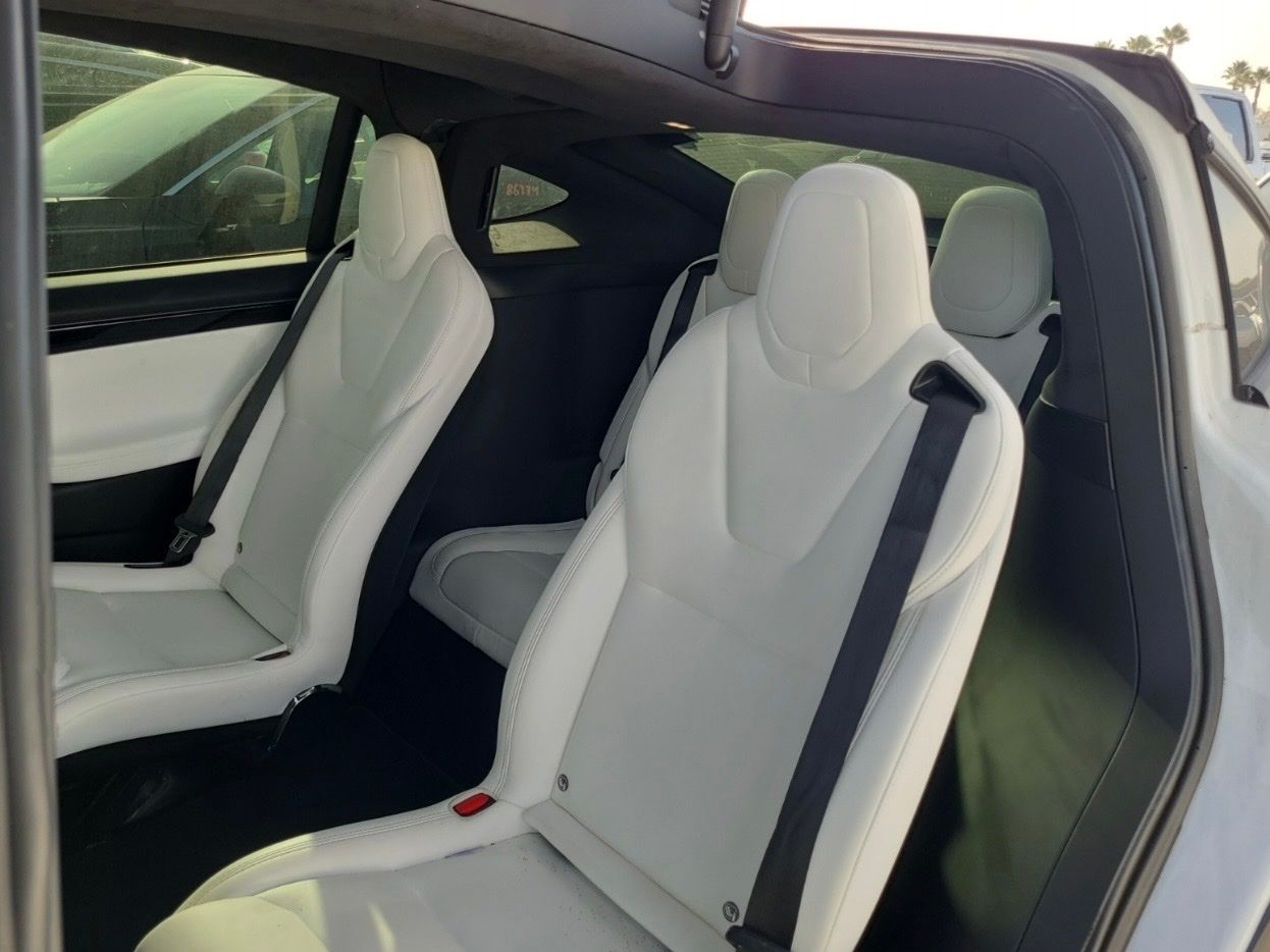 2021 Tesla Model X Long Range photo 3