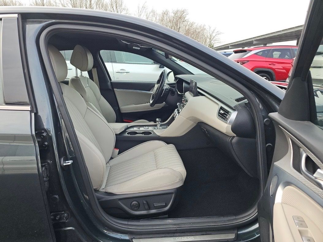 Image of 2023 Genesis G70 2.0T Sedan