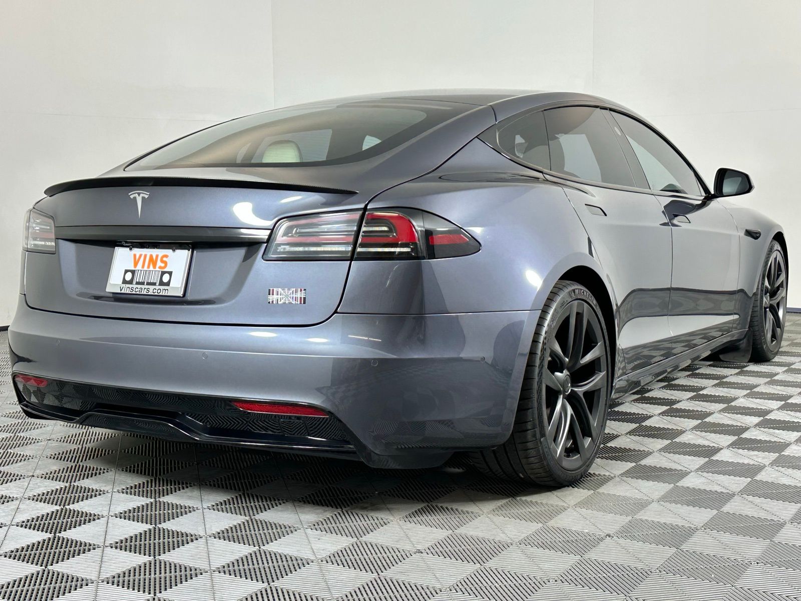 2022 Tesla Model S Plaid photo 4